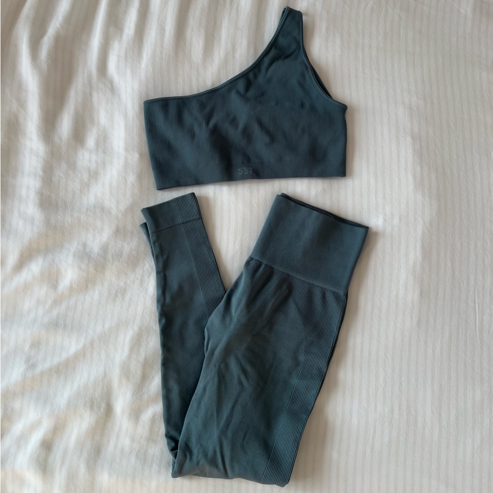 Set Active one shoulder workout set